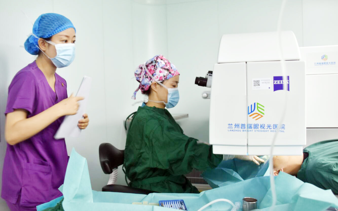 近視手術(shù)能不能在18歲以前做？